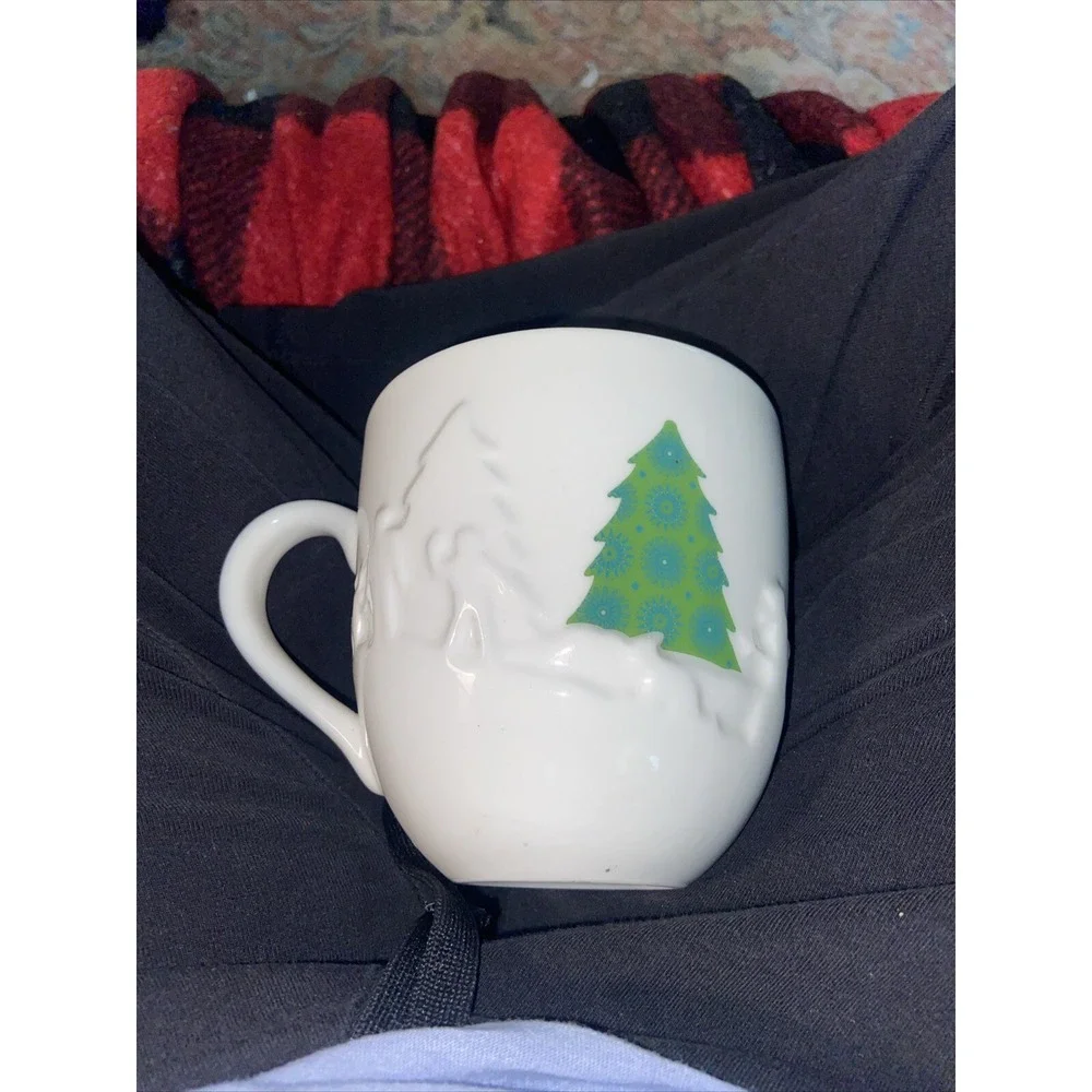 2006 Starbucks Holiday Mug Embossed Christmas Tree Snowball 16 Oz